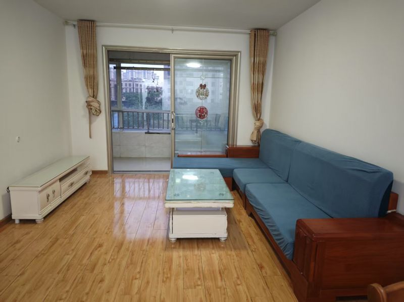 普通裝修2室2廳1衛96m21350元/月