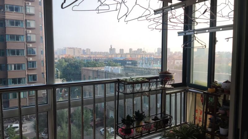 政府前單位團建購高品業主群 普裝車位儲室4室2廳2衛158m2169萬元